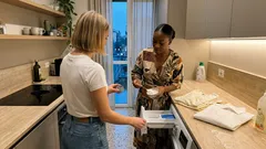 Come sbiancare il bucato bianco ingiallito con percarbonato e aceto (senza errori)